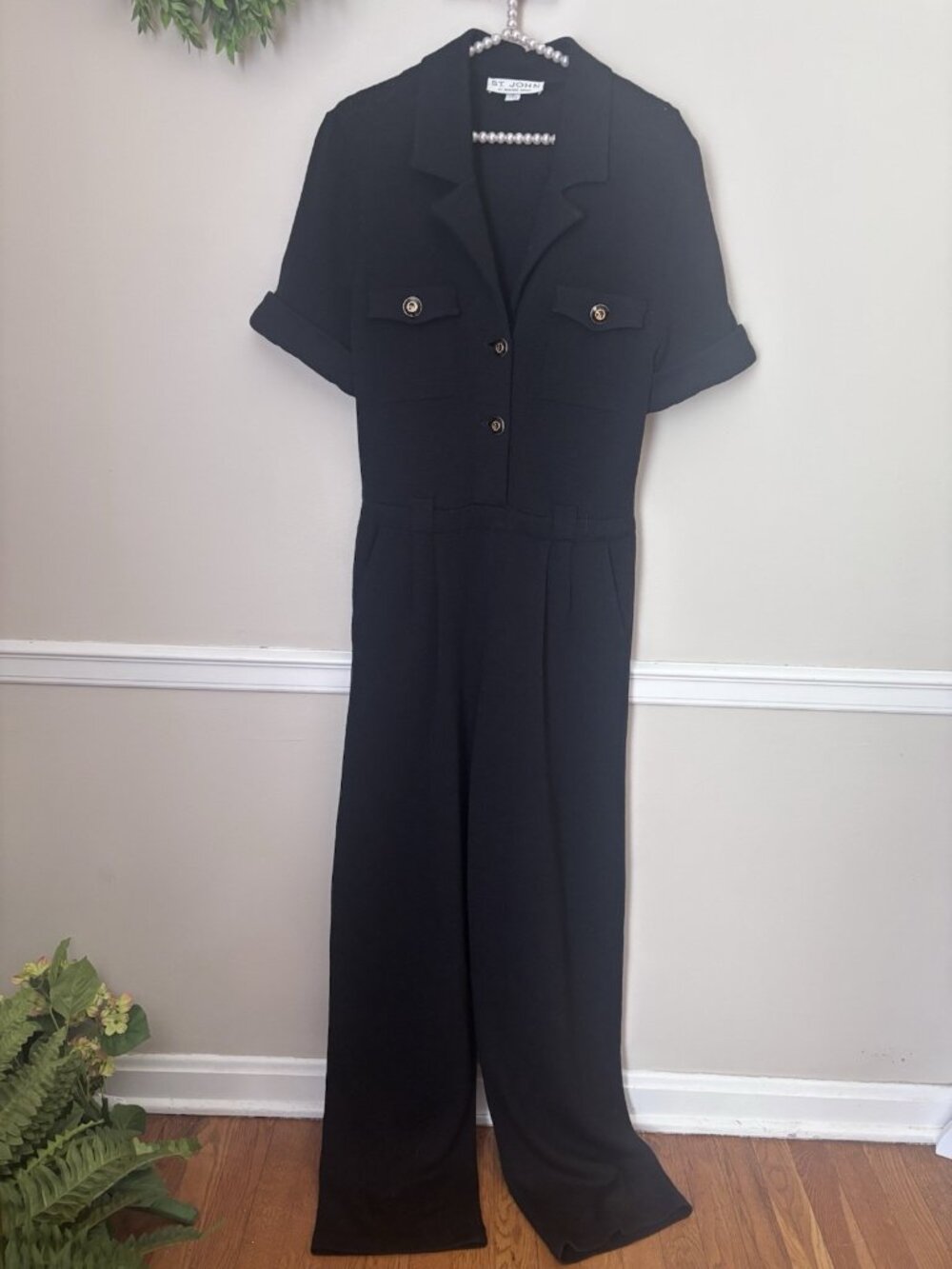 St John Collection Marie Gray Size 10 Black Knit One Piece Jumpsuit Short Sleeve